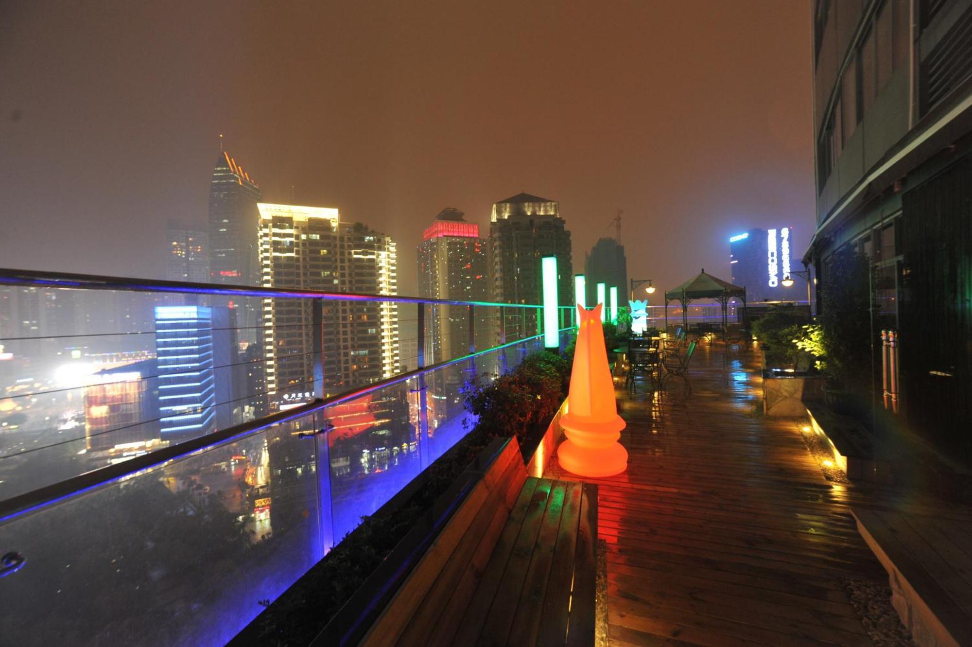 重庆江北观音桥高悦酒店地铁站店 Buitenkant foto
